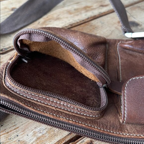 Vintage Roots Canada Unisex Genuine Leather Fanny Pack Belt Bag. - Picture 6 of 6